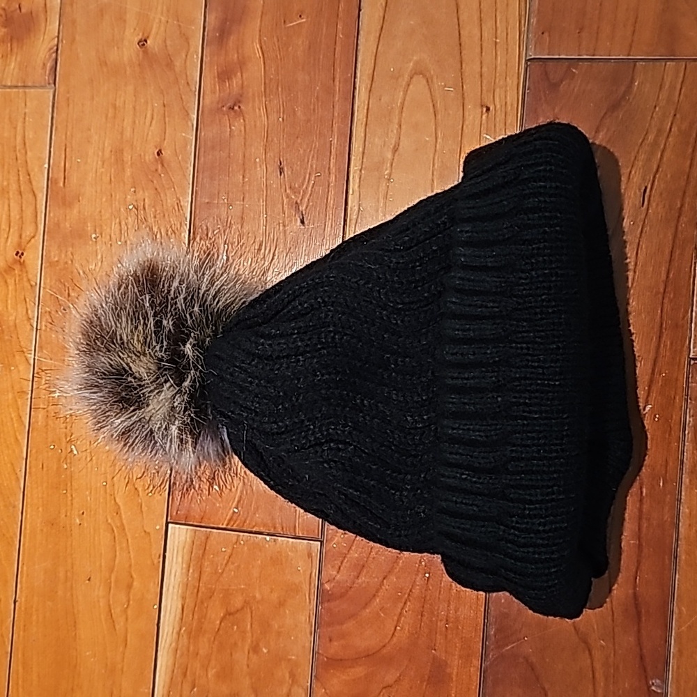 Knit hat - Picture 4 of 4